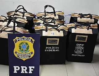 PRF apreende 12 milhões em dinheiro em rodovia do Paraná