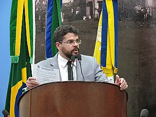 Lei de Mauricio Lemes privilegia corretores de imóveis