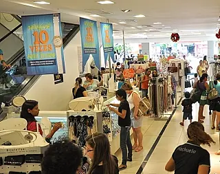 Comércio de Dourados pede relaxamento de horários de expediente e de recolher