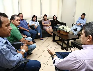 Municípios debatem parceria para preservação do Rio Dourados