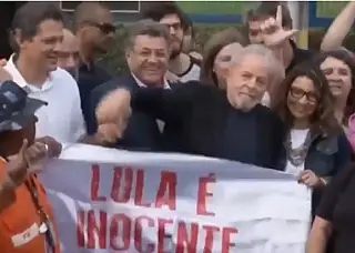 Fachin anula condenações de Lula na Lava Jato e torna ex-presidente elegível