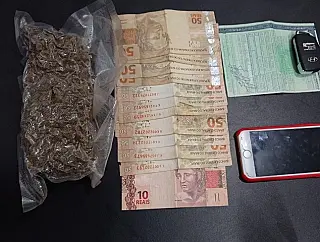 Policiais apreendem maconha que era embalada a vácuo