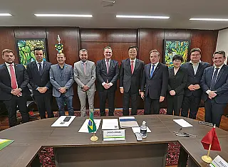 Vander tem agenda com embaixador da China
