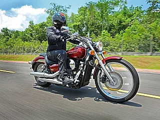 Honda fará recal em 2,8 mil unidades da Shadow 750