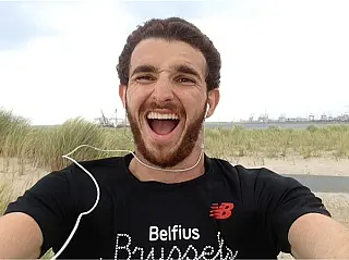 Para alertar sobre o problema da obesidade jovem brasileiro vai correr mais de 5 mil km