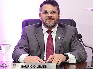 Mauricio pede melhorias na sinalização e iluminação 