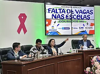 Gleice Jane cobra Riedel para novas escolas em Dourados