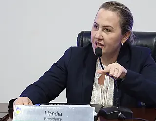 Liandra pede estudos para criação de clínica de idosos