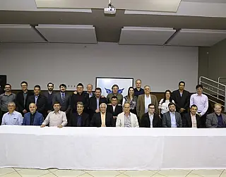 Aced busca novo protagonismo regional e convoca deputados a assumir compromissos