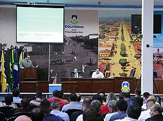 Vereadores debatem novas alternativas de trabalho em seminário