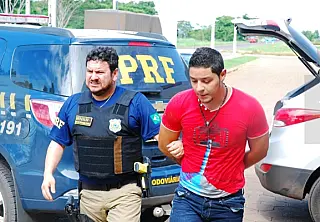 Traficante é perseguido e preso com 820 kg de maconha em MS
