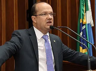 Lei define regras para identificar prestadores de serviços em residências
