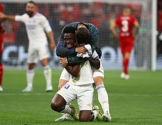 Real bate Liverpool e fica com mais um título da Liga