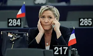 Retirada de imunidade parlamentar de Marine Le Pen é pedida pela justiça francesa
