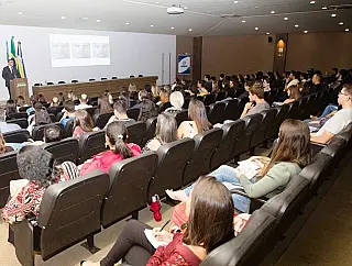 Aula magna dá o tom dos novos conhecimentos na área da Psicologia