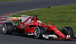 A nova e surpreendente Ferrari 'é outro animal', diz Vettel