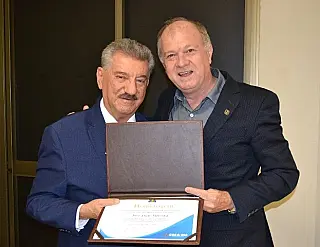 José Elias é homenageado pelo Crea no mês do engenheiro agrônomo