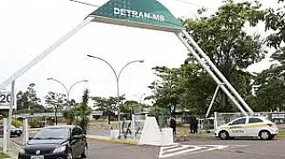 Sistema do Detran volta a funcionar aos poucos
