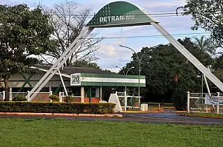 Nepotismo poderá derrubar diretor do Detran de MS