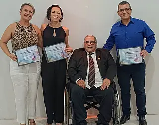 Creusimar homenageia farmacêuticos em sessão