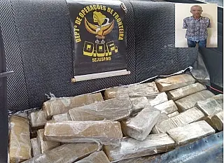 Idoso é preso com 47 quilos de maconha escondida em carro
