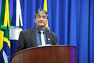 Juscelino Cabral solicita estudo técnico para instalação de geradores de eletricidade em UBS