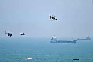 Mísseis de exercício militar da China caem em águas do Japão, diz imprensa do país