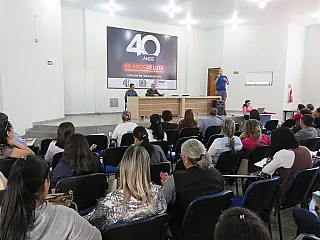 Professores vão paralisar 56% das aulas em Dourados, em resposta aos 44%