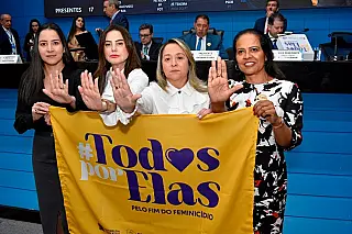 Lei Maria da Penha completa 18 anos com campanha #TodosPorElas