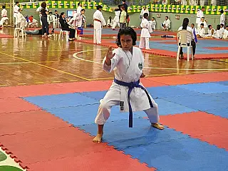 Karateca mirim que adotou MS para competir supera 100 medalhas