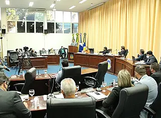 Vereadores retornam do recesso e aprovam duplicação do tempo para as sessões