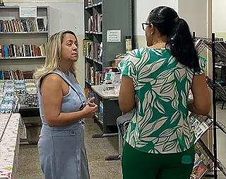 Lia distribui R$ 200 mil para unidades escolares