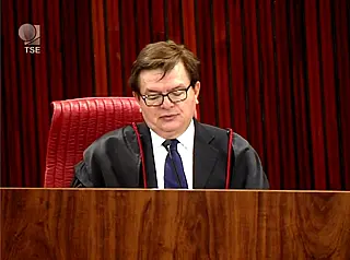 Odebrecht se apropriou clandestinamente de candidatos, diz relator no TSE