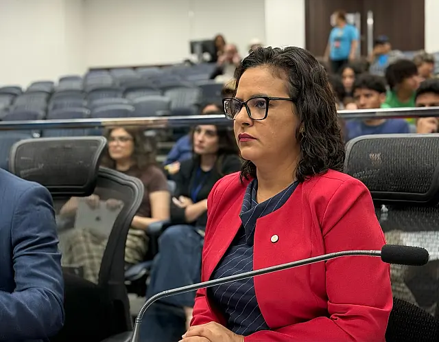 Gleice Jane vota contra projeto do Governo para 'salvar' MS Prev