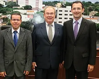 Vereadores recebem relatórios pelo arquivamento de denúncia contra colegas