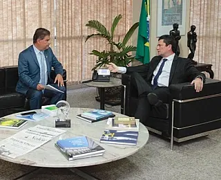 Nelsinho se reúne com Moro e admite rever voto sobre destino do Coaf