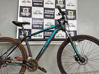 Guarda Municipal encontra duas bicicletas abandonadas