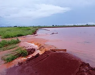 Barragem em obra de aeroporto causa transtornos