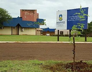 Boas notícias: Prefeita anuncia nova licitação e início de obras na Educação