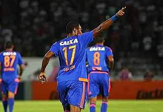 Flamengo perde invencibilidade e desperdiça chance de virar líder
