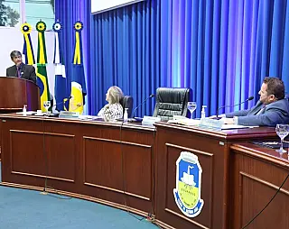 Vereadores aprovam 10 projetos de lei