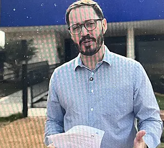 Alan formaliza proposta de Piso 20h para professores