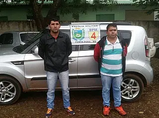 PM de Ponta Porã prende dois com veículo roubado