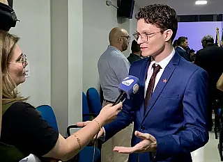 Franklin defende nenhuma criança fora da escola