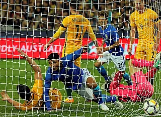 Brasil goleou a Austrália por 4 a 0 em Melbourne