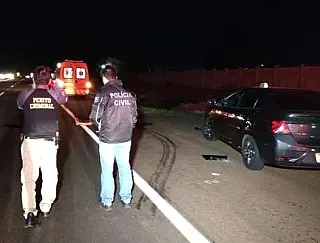 Indígena morre após ser atropelada por carro de táxi no 'trevo do DOF'