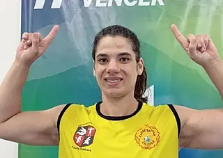 Camila Gebara volta à seleção de judô