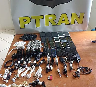 Celulares, carregadores, cocaína e maconha são apreendidos em presídio