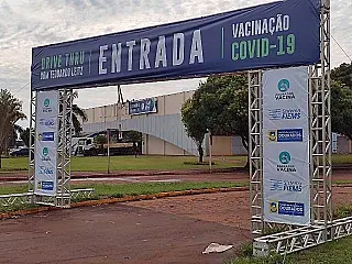 Vacinação para o grupo 45+ segue nas unidades de saúde