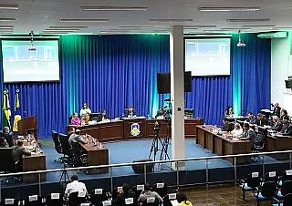 Vereadores aprovam oito projetos